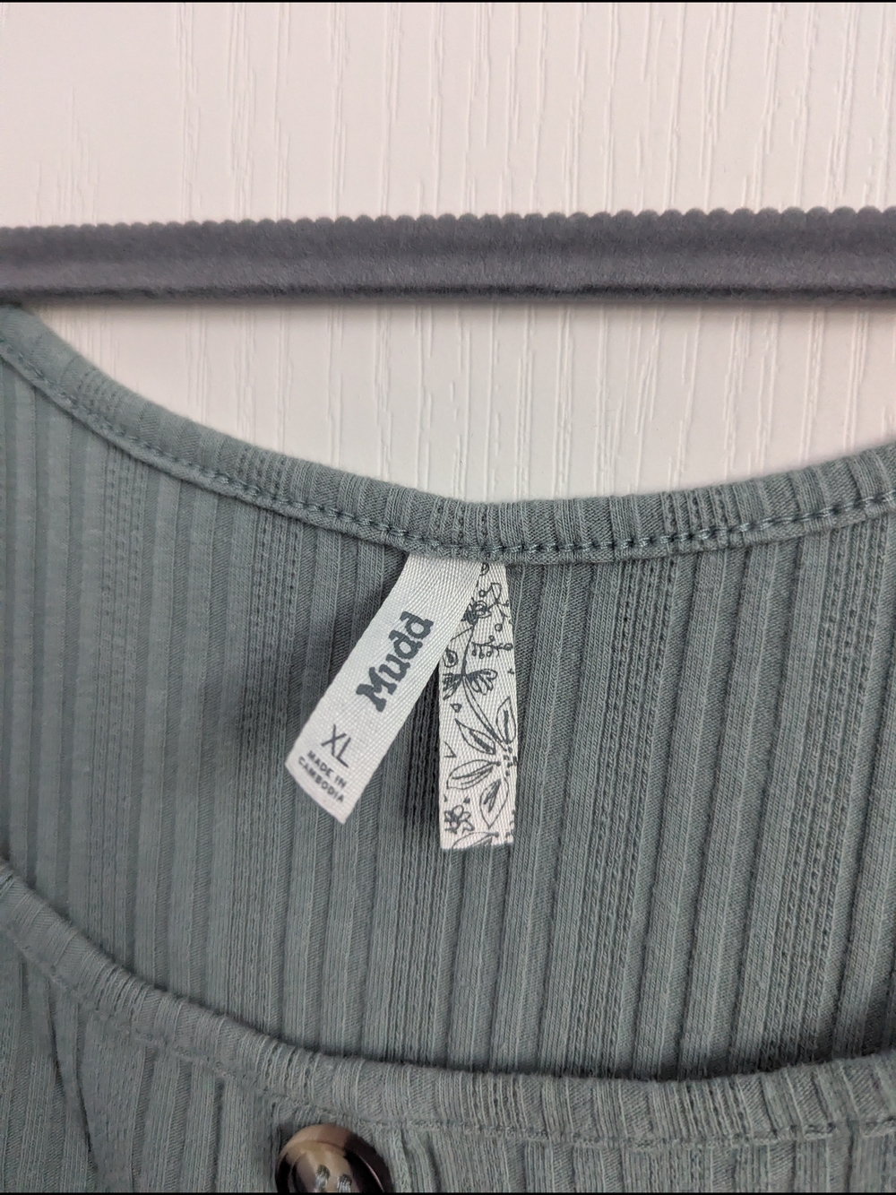 Mudd Ribbed Button-Front Tank Top - Sage - Picture 3 of 4